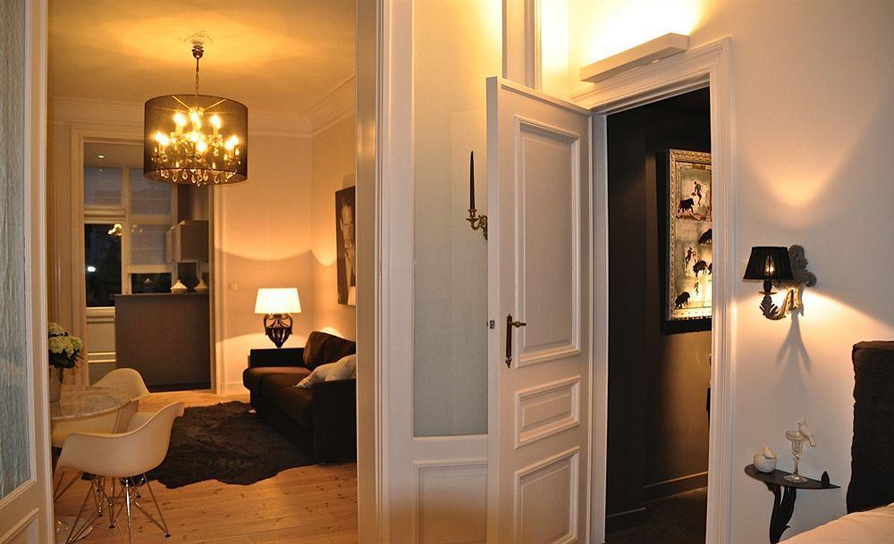 B&B Un Jardin En Ville Saint-Gilles Luaran gambar